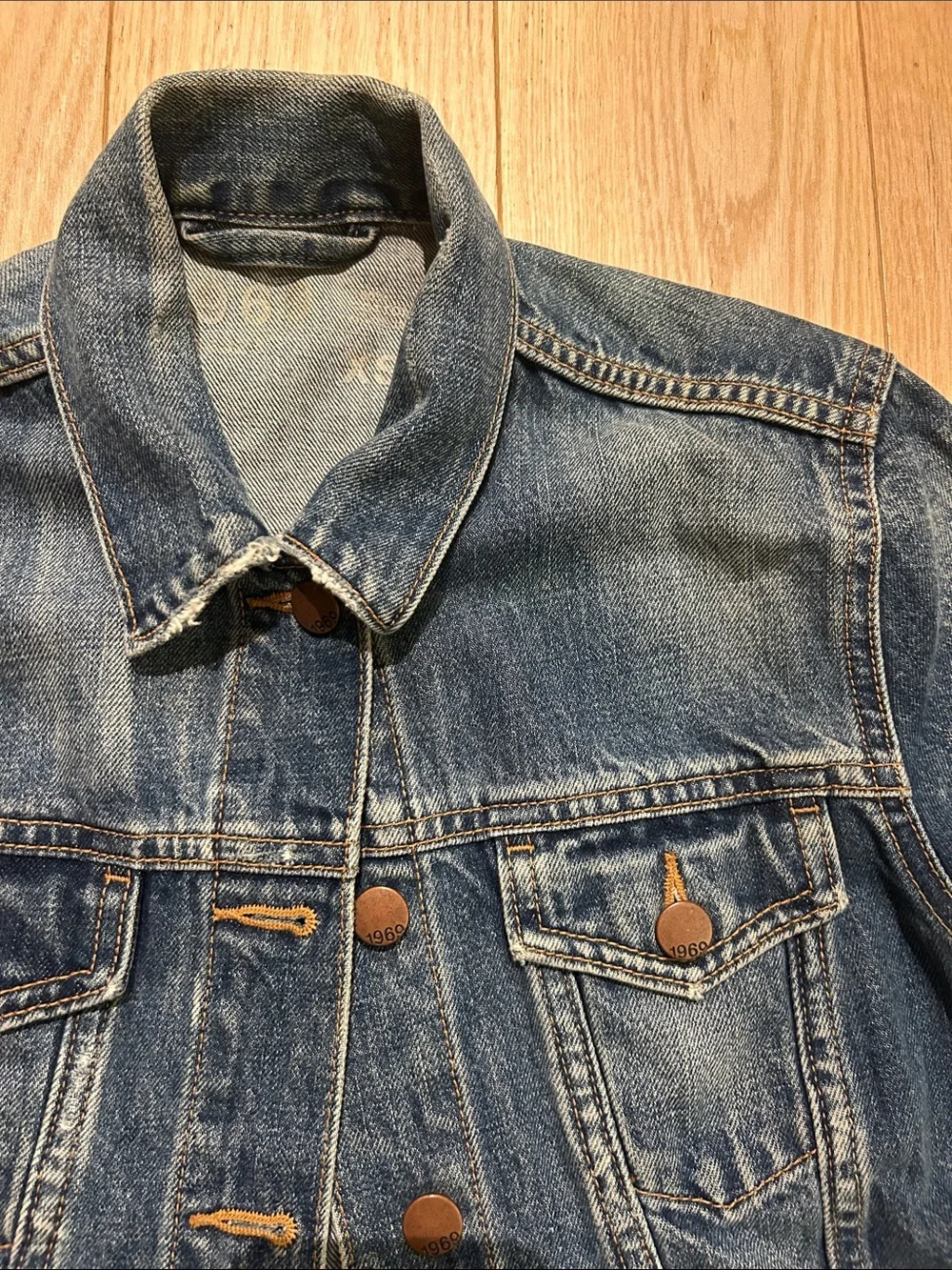 GAP 1969 Women's Blue Denim Jean Jacket - Classic Button-Front